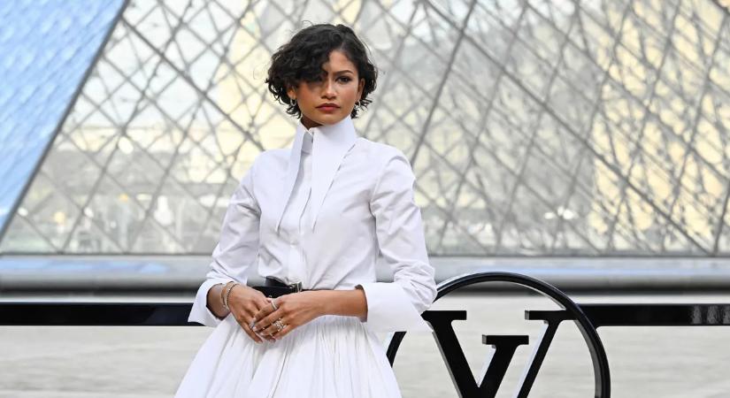 Párizsi divathét: bámulatos ruhák, sztárpletykák és Zendaya titokzatos gyűrűje
