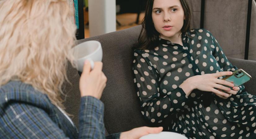 10 apró jel, amiből tudhatod, ha valaki hazudik