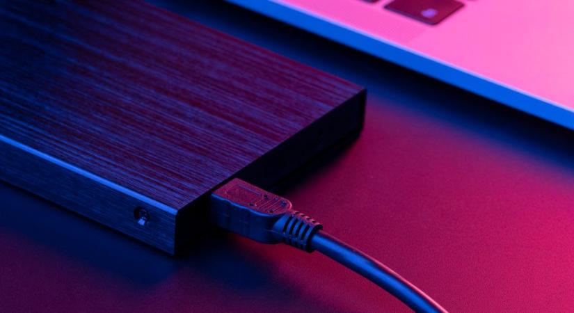 A biztonságos biztonsági mentés szabálya: Mi az a 3-2-1 módszer?