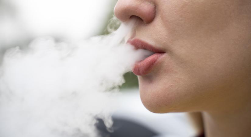 Elárasztják Európát a veszélyes e-cigaretták
