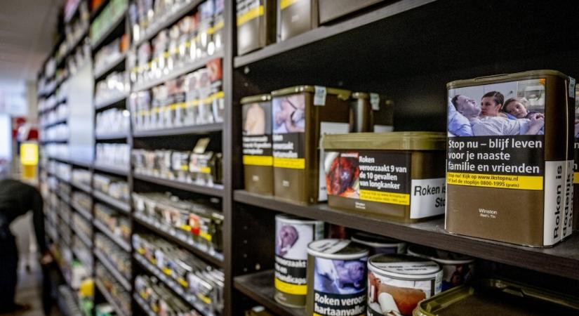 „Cigiturizmus” autómegosztóval vagy utazási irodával – kreativitásra készteti a dohányosokat és a hamisítókat a belga adópolitika