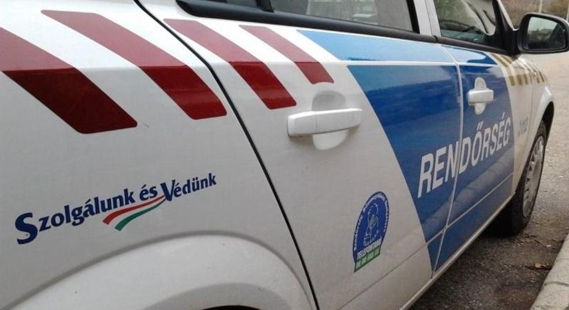 Két autó ütközött Berhidán, teljes az útzár!