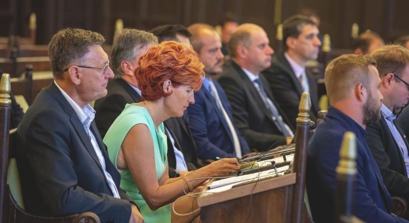 Vizet prédikál, de „gázolajat iszik” a Tedej Zrt.? Durva környezetvédelmi botrány a Tisza Párt jelöltjének legfőbb támogatójánál