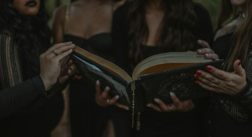 „Boszorkányság segít abban, hogy rocksztár legyek” – a modern boszorkányság lenyűgöző háttere