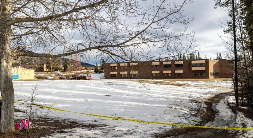 A csetbottal tervezgetett a kanadai lövöldöző, az OpenAI mégsem értesítette a hatóságokat, most per indult a cég ellen