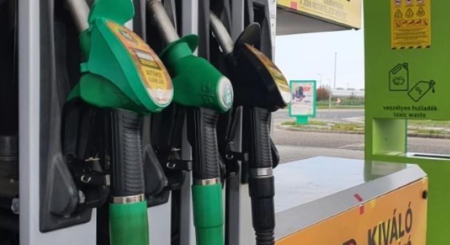 Védett üzemanyagár lép életbe: maximálták a benzin és a gázolaj literenkénti árát