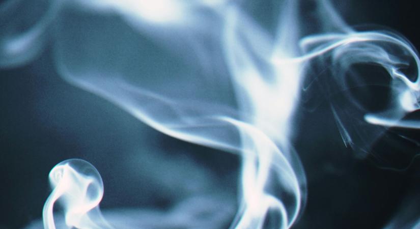 Családi ház tetőszerkezete égett Borsodszirákon