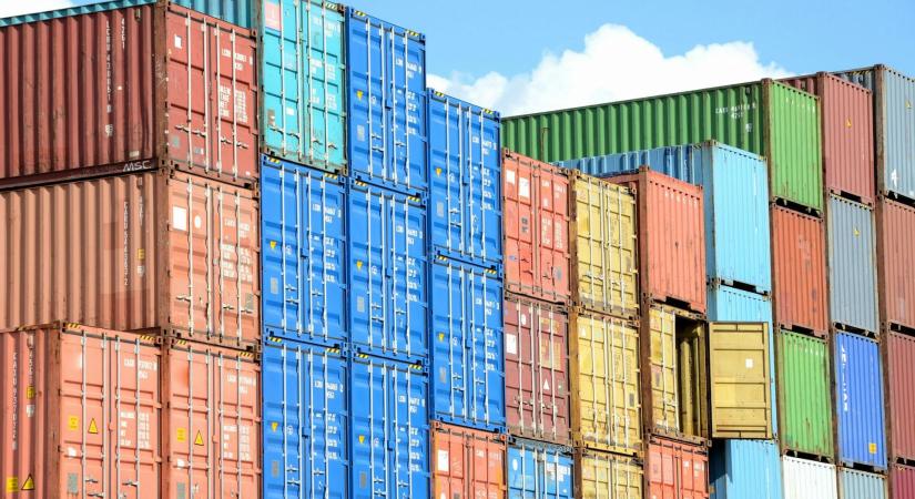 Meglepetés Kínából: 21,8%-kal ugrott az export, a chipkivitel kiemelkedően nőtt