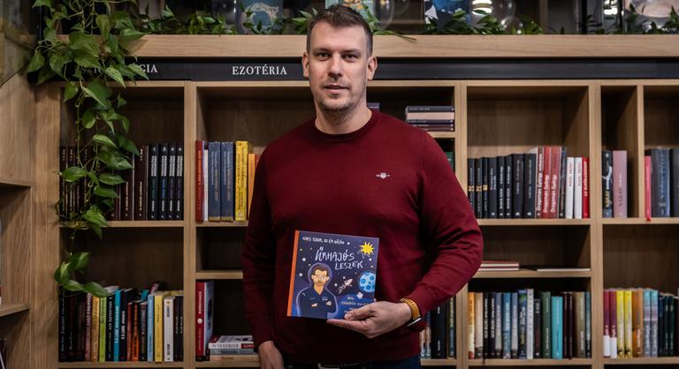 Az űr után Kapu Tibor a gyerekszobákat is meghódítja