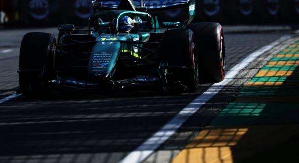 Bizakodó sereghajtók, lemaradó élmenők: keddi F1-es hírek