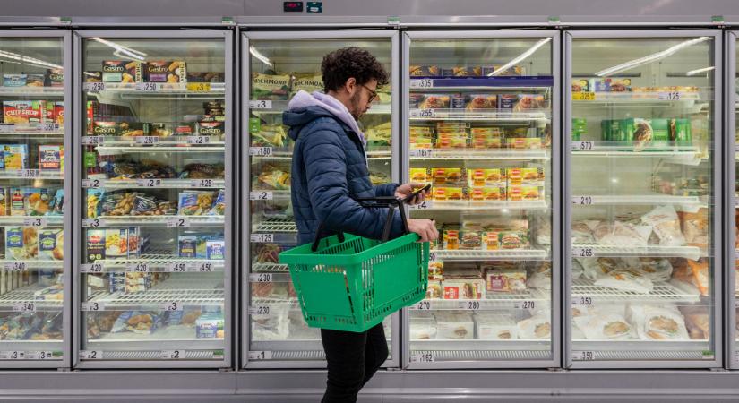 Láthatatlan gyilkos lapul sok magyar hűtőjében: ez a baktérium ott is szaporodik, ahol más elpusztul