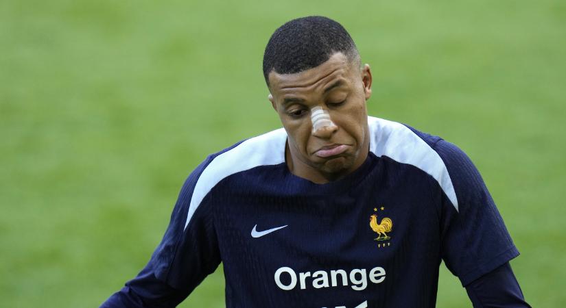 Kylian Mbappé két tűz között