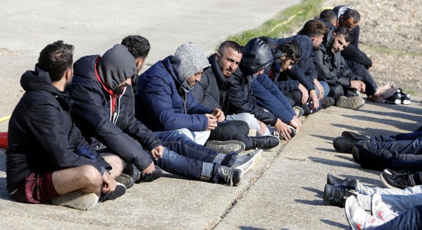 Több mint százezer migránst csempészett be Európába a családi bűnszervezet