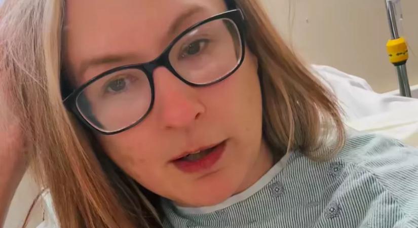 Videót forgatott a műtét előtt a TikTok-anyuka: agyhalott a hasplasztika után