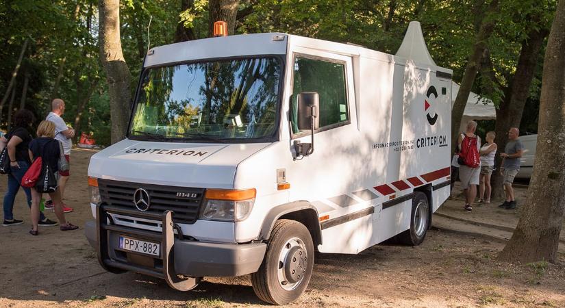 A háború kitörése után évekig Garancsi István cége szállította a pénzt Ausztriából Ukrajnába