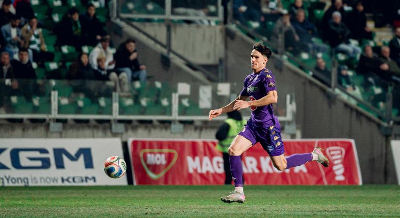 Szülinapján babrált ki volt csapatával, majd fiatal társait dicsérte