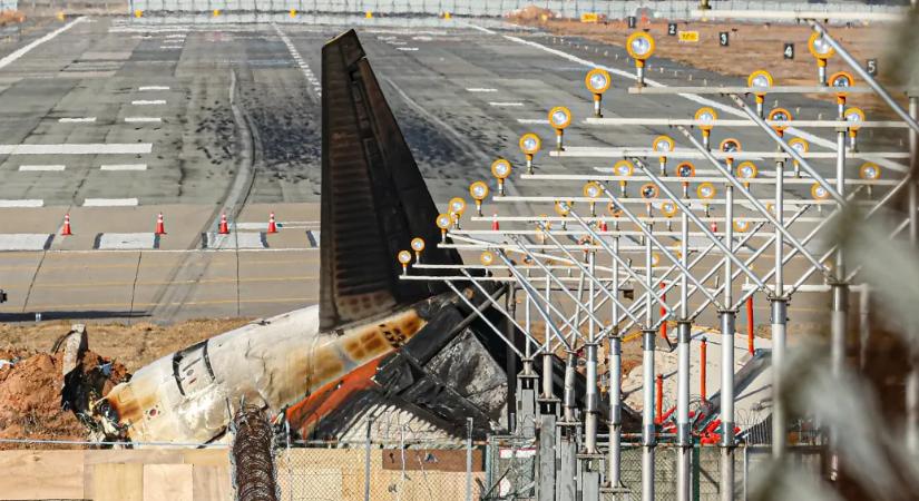 Spórolásból építették a betonfalat, amelybe 179 utas halálát okozva belecsapódott a dél-koreai gép