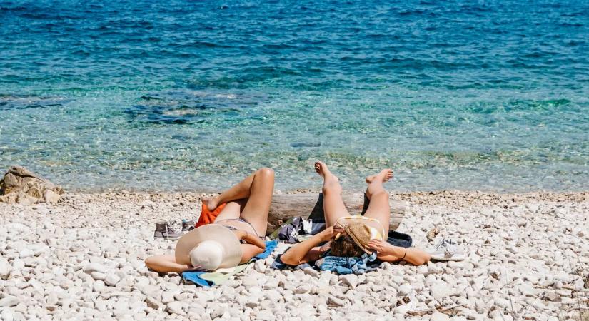 Balatoni árak 2026: tényleg olcsóbb a külföldi nyaralás a Balatonnál?