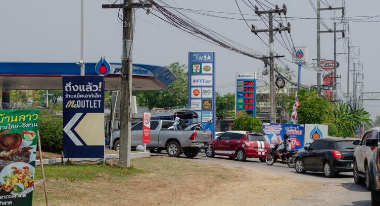 Spórolni kell az energiával a közel-keleti helyzet miatt: van, ahol átálltak a négynapos munkahétre