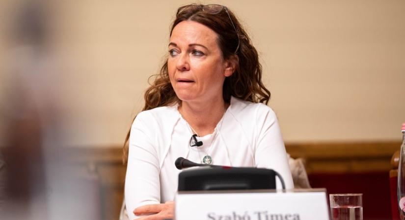 A választástól való visszalépésre kéri Szabó Tímeát az óbudai MSZP, és elhatárolódik a polgármestertől is