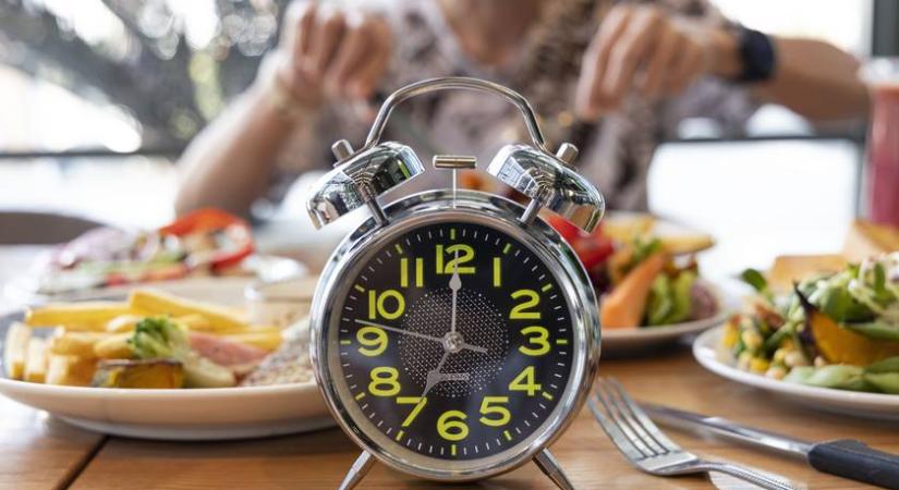 Kiderült az igazság az időszakos böjtről: nem fogyaszt jobban, mint a sima diéta