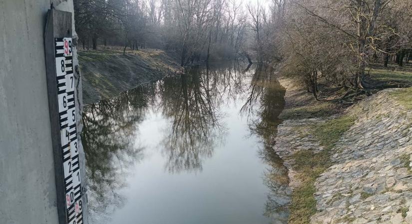 Megnyitották a zsilipeket – a Duna vize több helyre is eljutott Tolnában