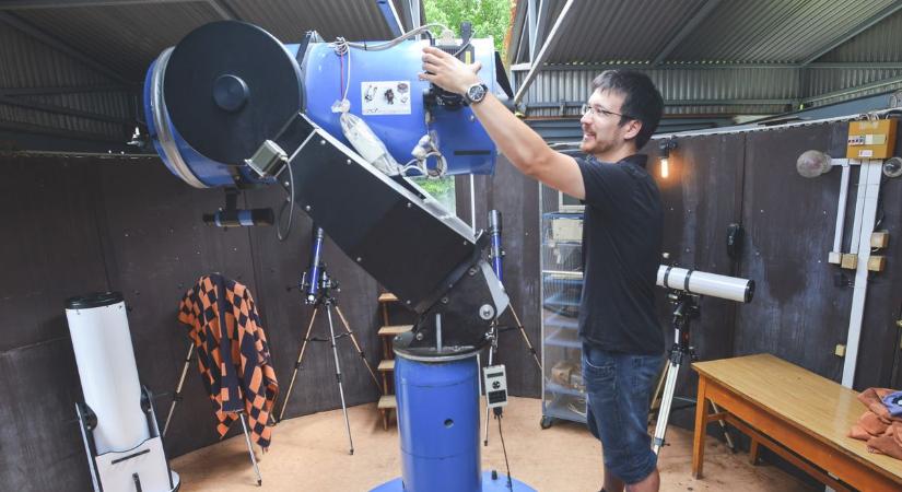 Meteoritokat is kézbe vehetsz: különleges programmal tér vissza a Szegedi Csillagvizsgáló