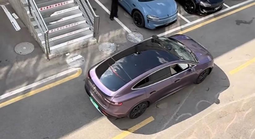 Ez a parkolás addig lesz érthetetlen amíg meg nem látod a végét