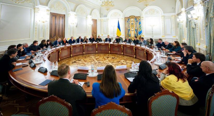 Egy „magyar hazátlannal” kevesebb, egy „ukrán hazafival” több: bemutatjuk Magyar Péterék legújabb igazolását