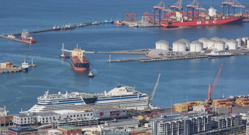 Irán több olajat exportál, mint a háború előtt