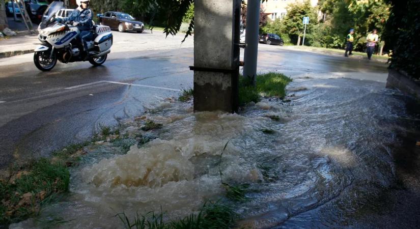 Fővárosi Vízművek: Mozog a talaj, a csövek pedig törnek