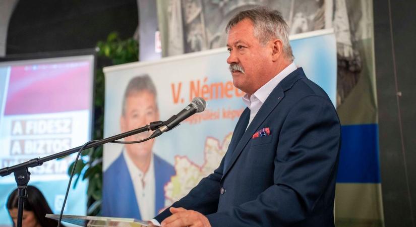V. Németh Zsolt: Mutassuk meg, hogy a magyarok nem engednek a zsarolásnak!