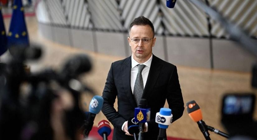 Fontos bejelentést tett Szijjártó: folytatódik a mentőakció, több száz magyar jut haza a Közel-Keletről