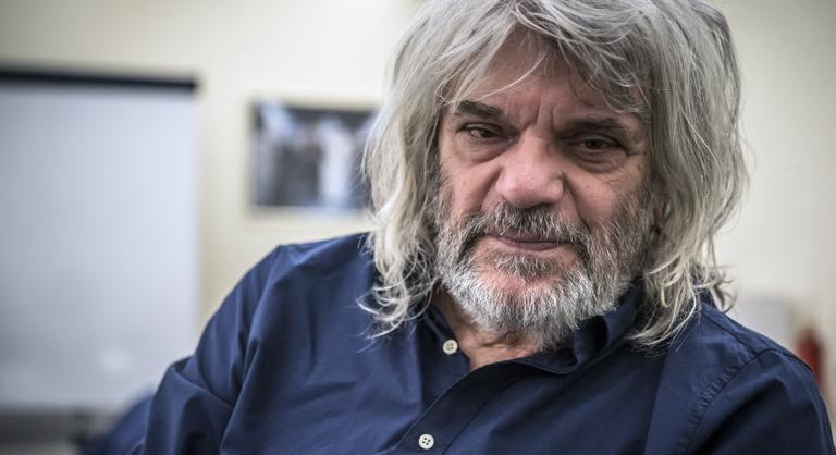 Hobo olyat tett, amihez elmeorvosi engedély kellene