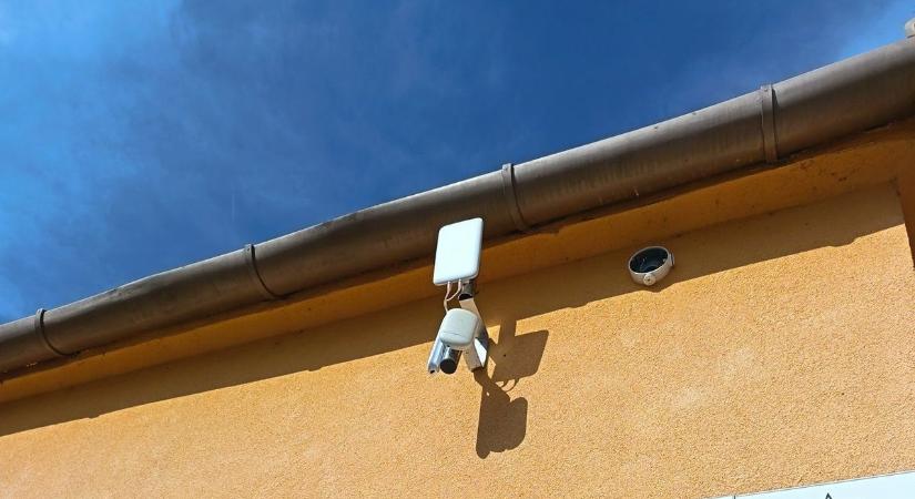 Ingyenes wifi és térfigyelő kamerák: nagy változás a baranyai településen!
