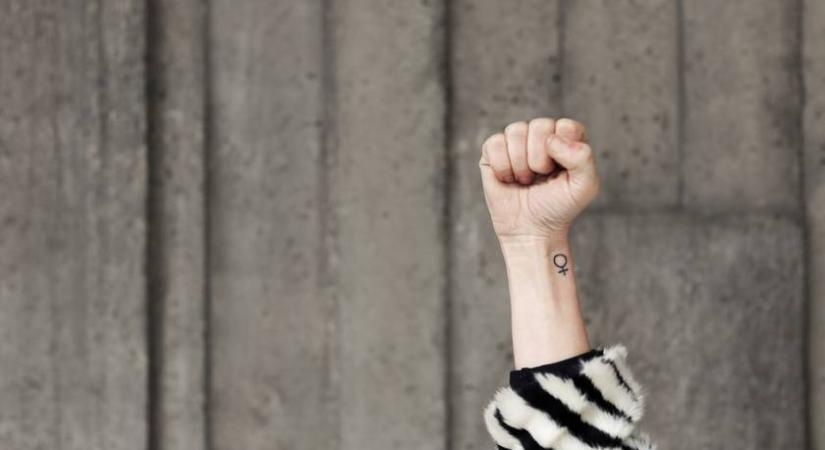 5 dolog, amin nem változtat egy csokor virág: elmúlt a nőnap, nem múltak el a problémák