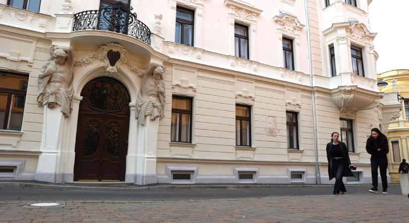 Pécs büszkesége új köntösben – így újul meg a Cseh-palota (GALÉRIA)