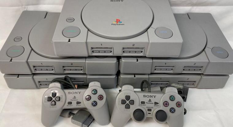 Igazi csemegével szolgálhat a LEGO a régimotoros PlayStation rajongóknak