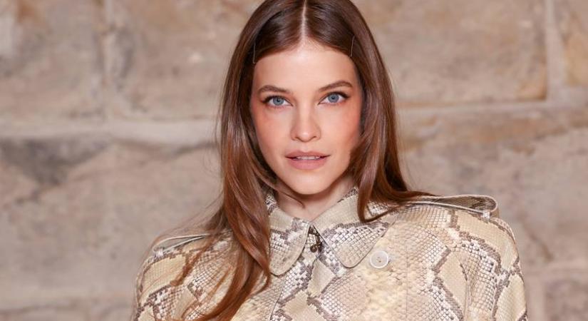 Palvin Barbara szokatlan szettben jelent meg a divatbemutatón: ezt viselte Párizsban