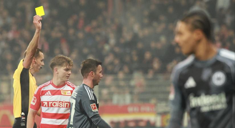 Schäfer Andrást eltiltották