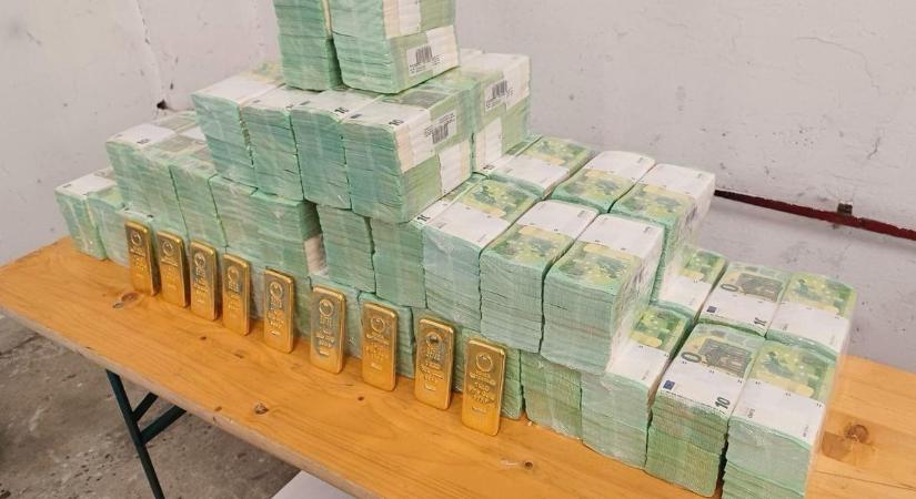 A NAV visszaadja a két einstandolt ukrán pénzszállítót, de a pénzt és az aranyat nem