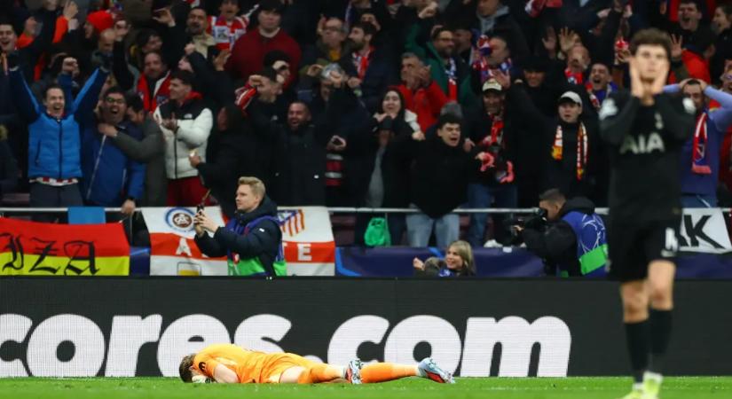 Tíz perc alatt kétszer botlott meg a labdával a Tottenham kapusa, két gólt kaptak belőle a BL-ben