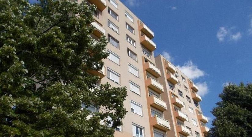 Lakást venne Dunaújvárosban? Most akár milliókkal olcsóbban csaphat le rájuk