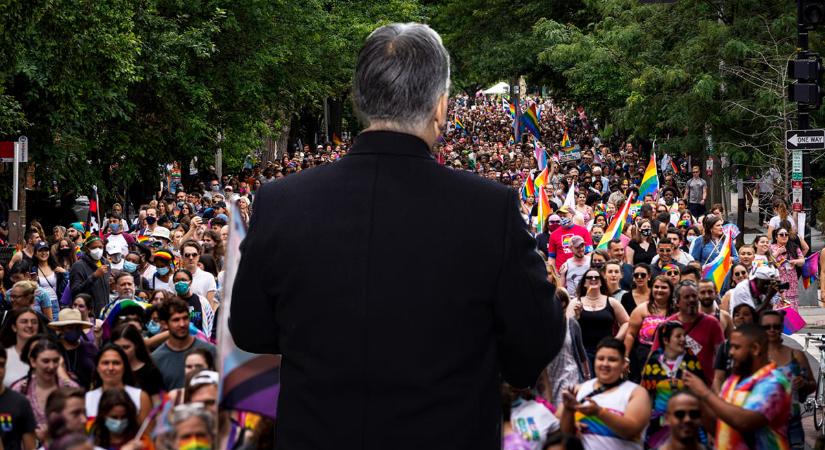 Orbán országjárása a legbalgább dolog, amit tehet: elmondjuk az okát