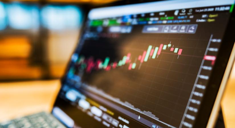 Hiába omlottak össze az árak a boltokban: lappangó veszély fenyegeti a magyarok pénztárcáját