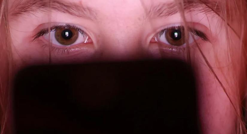 2027-ig marad az ideiglenes uniós kivétel az online gyermekvédelmi ellenőrzésekre