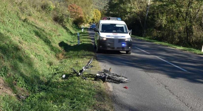 A koppanást hallotta az autós, mégsem állt meg: elütötte a kerékpárost és továbbhajtott