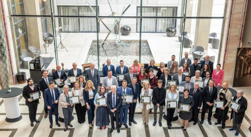 Az Utazó 2026-ban is díjazta a közönségszavazás nyerteseit