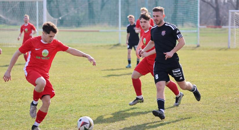 Adonyban most ennyire képesek, Mezőfalván ekkora zakóra nem számítottak – galéria