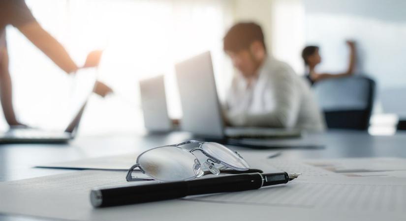 Csökkennek a vállalkozások adminisztrációs terhei